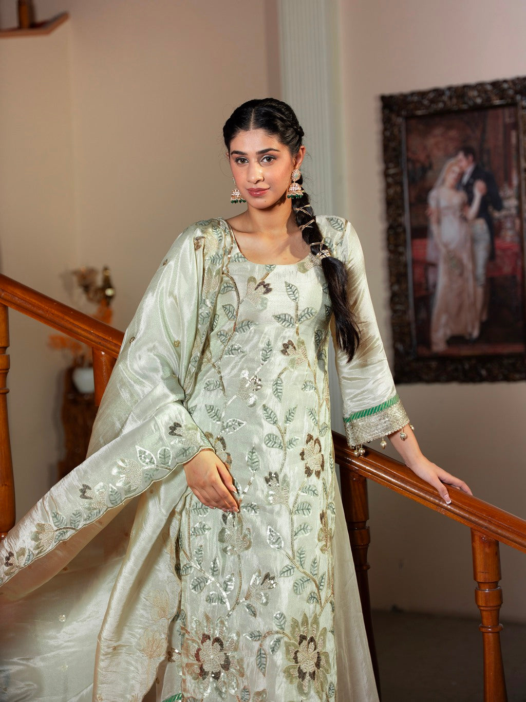 Ivory Aari & Thread Jaal work Kurta Set