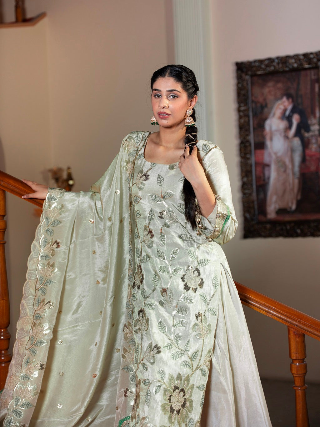 Ivory Aari & Thread Jaal work Kurta Set