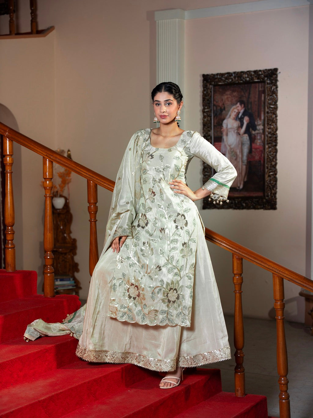 Ivory Aari & Thread Jaal work Kurta Set